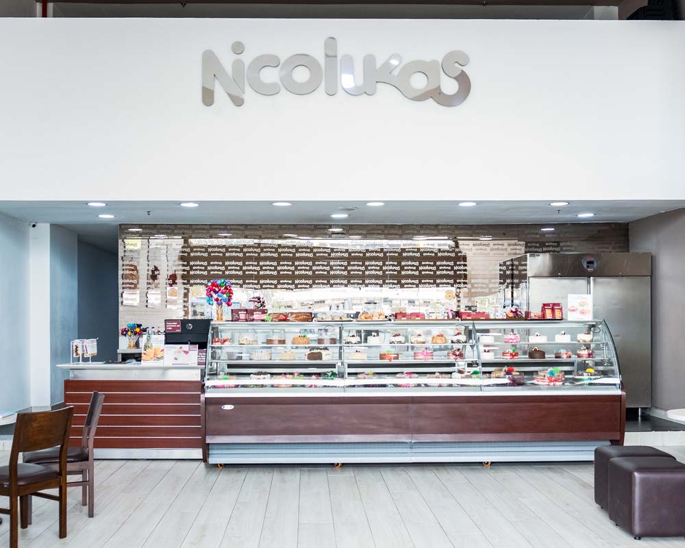 Nicolukas en Iserra 100