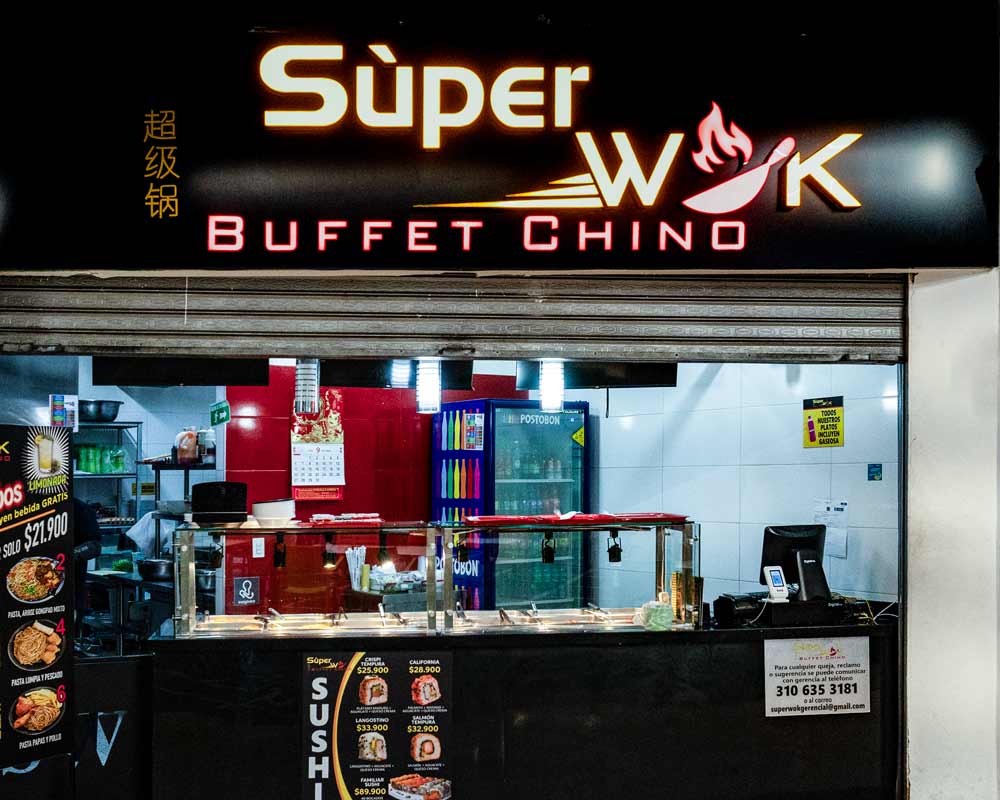 Fachada de Super Wok Buffet en Iserra 100